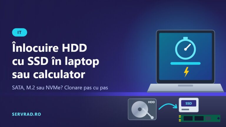 Laptop întors cu capacul de jos scos, un HDD de 2,5 inch scos din locaș și un SSD M.2 montat în slot